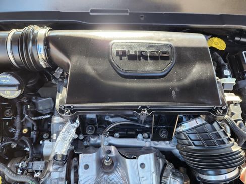 Used 2023 Jeep Compass Trailhawk image 14