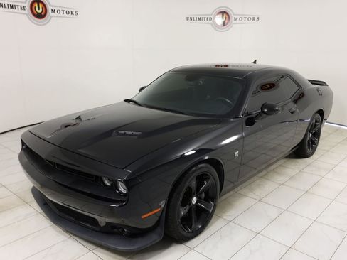 Used 2015 Dodge Challenger R/T Scat Pack RWD image 35