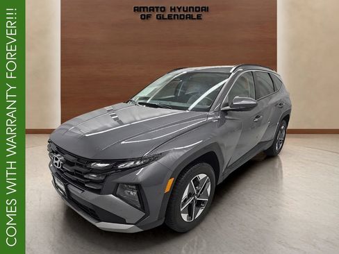 Certified 2025 Hyundai Tucson SEL AWD/4WD image 2