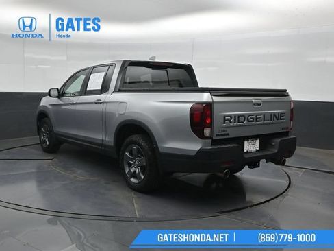 Certified 2025 Honda Ridgeline TrailSport image 8