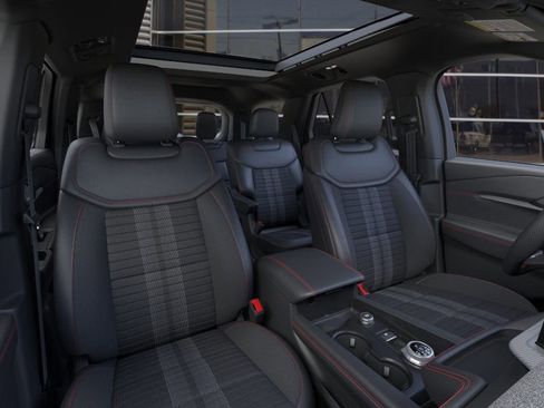 New 2026 Ford Explorer ST-Line w/ ST-Line Street Pack image 10