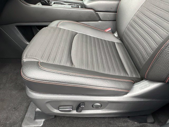 Used 2026 Nissan Pathfinder Rock Creek AWD/4WD image 21