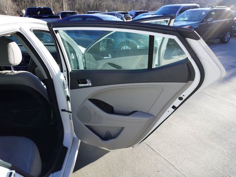 Used 2015 Kia Optima EX image 20