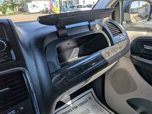 Used 2012 Dodge Grand Caravan SE FWD image 52