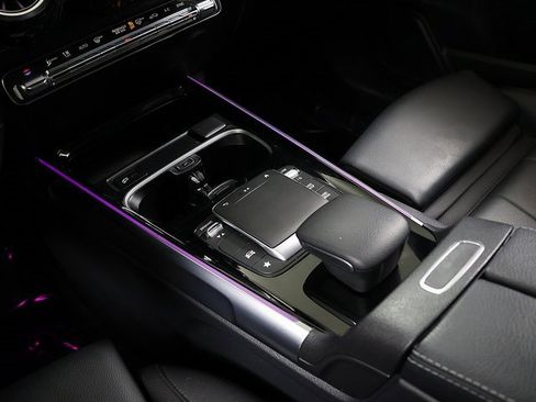 Certified 2023 Mercedes-Benz GLB 250 4MATIC image 22