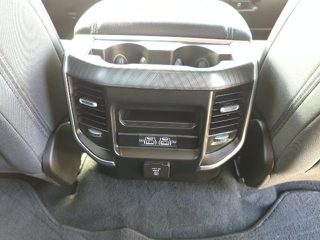 Used 2025 RAM 1500 Big Horn AWD/4WD image 23