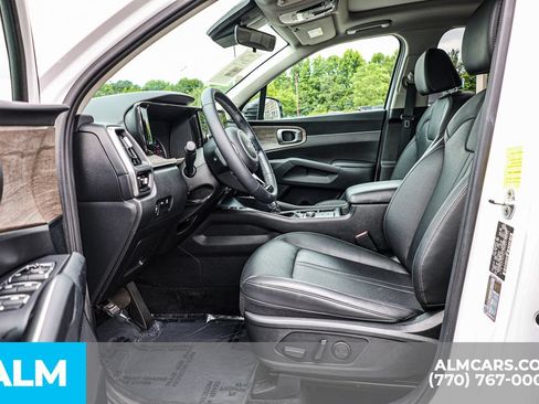 Used 2023 Kia Sorento S w/ Panoramic Sunroof Package AWD/4WD image 17