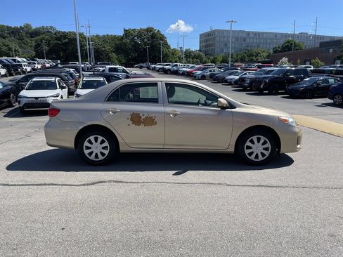 Used 2013 Toyota Corolla L FWD image 7