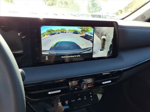 New 2026 Nissan Kicks SR w/ SR Premium Package image 9