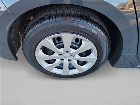 Used 2025 Toyota Corolla LE image 11