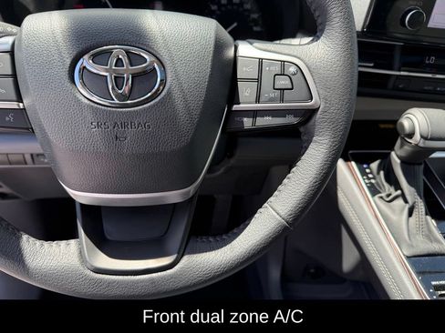 Used 2024 Toyota Sienna XLE w/ XLE Plus Package AWD/4WD image 12