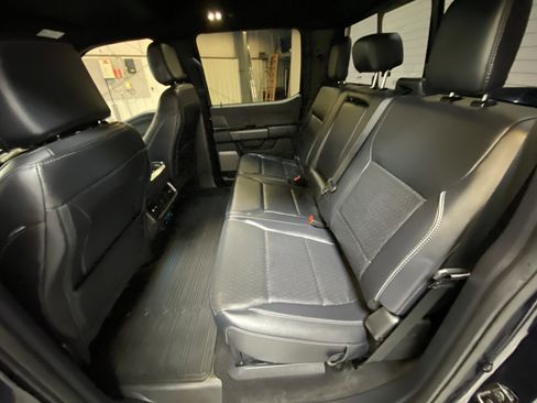 Used 2025 Ford F150 Lariat w/ Equipment Group 501A Mid image 25