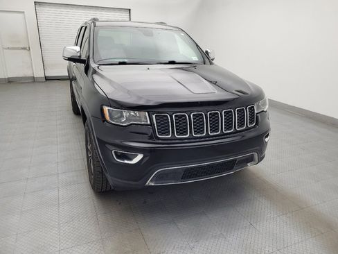 Used 2018 Jeep Grand Cherokee Limited AWD/4WD image 14