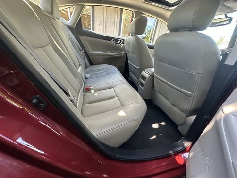 Used 2015 Nissan Sentra SL w/ SL Premium Package FWD image 9