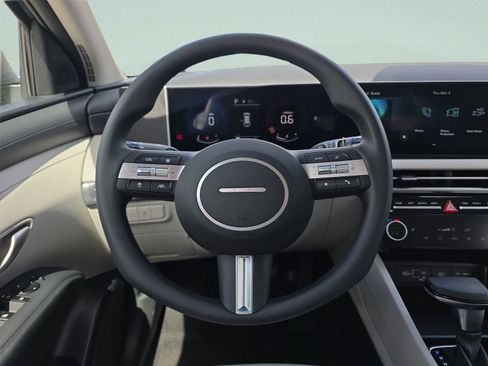 New 2026 Hyundai Tucson SEL image 19