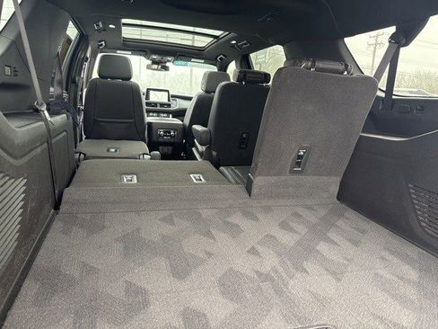 Certified 2023 GMC Yukon XL SLT w/ SLT Premium Package image 23