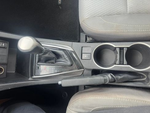Used 2016 Toyota Corolla LE FWD image 23
