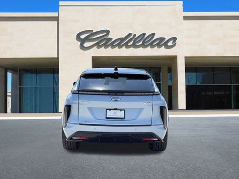 New 2026 Cadillac Lyriq V image 4