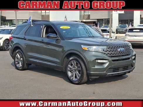 Certified 2022 Ford Explorer XLT w/ Equipment Group 202A AWD/4WD image 1
