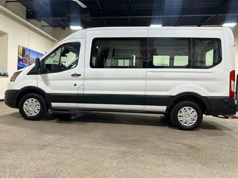 Used 2020 Ford Transit 150 Medium Roof image 3