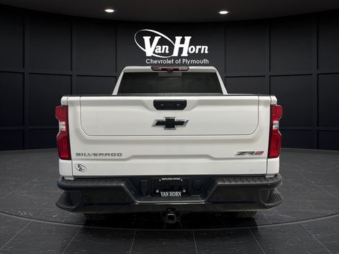 Used 2024 Chevrolet Silverado 1500 ZR2 w/ Technology Package AWD/4WD image 6