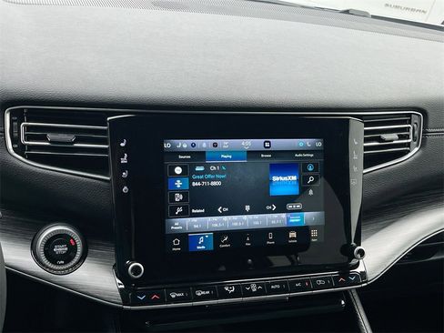 Used 2024 Jeep Wagoneer L Series II w/ Flexible Seating Group image 22