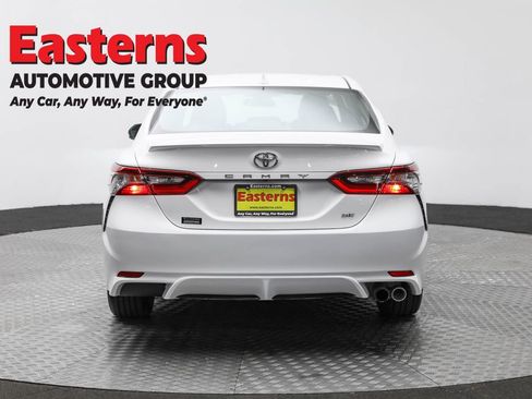 Used 2024 Toyota Camry SE FWD image 6
