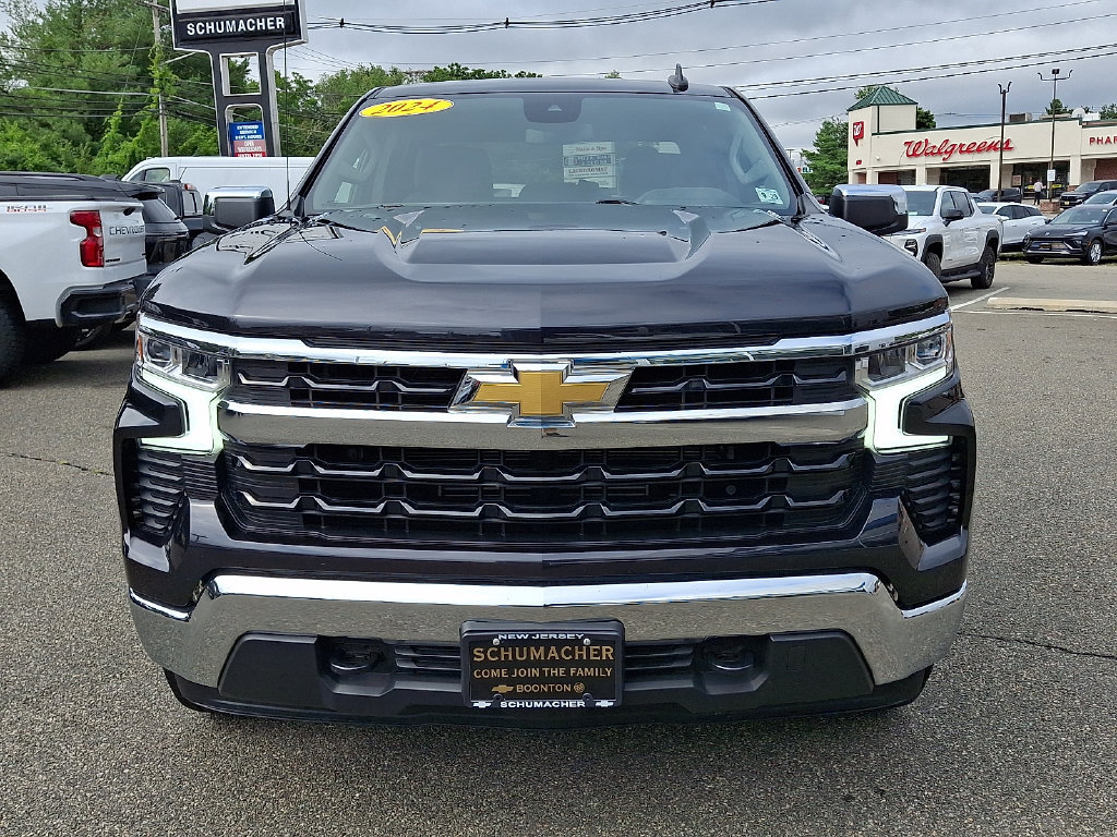 Certified 2024 Chevrolet Silverado 1500 LT AWD/4WD image 2