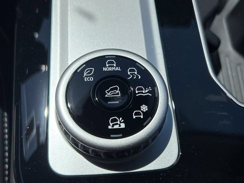 New 2026 Mitsubishi Outlander SEL AWD/4WD image 30