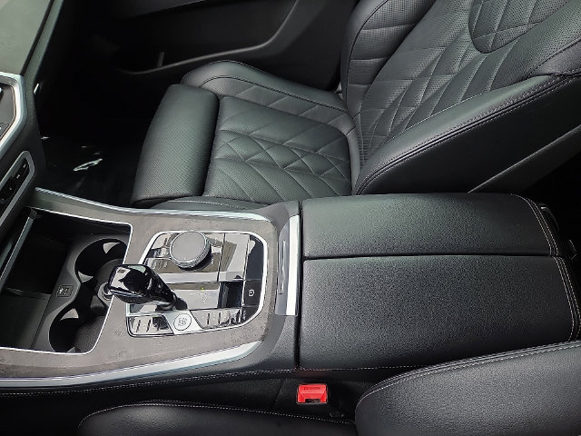 Used 2023 BMW X5 sDrive40i w/ Premium Package RWD image 29