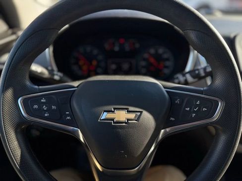 Used 2024 Chevrolet Equinox LS image 22