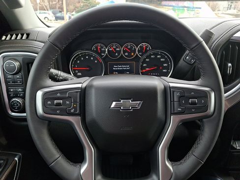 Used 2022 Chevrolet Silverado 1500 RST w/ Safety Package image 18