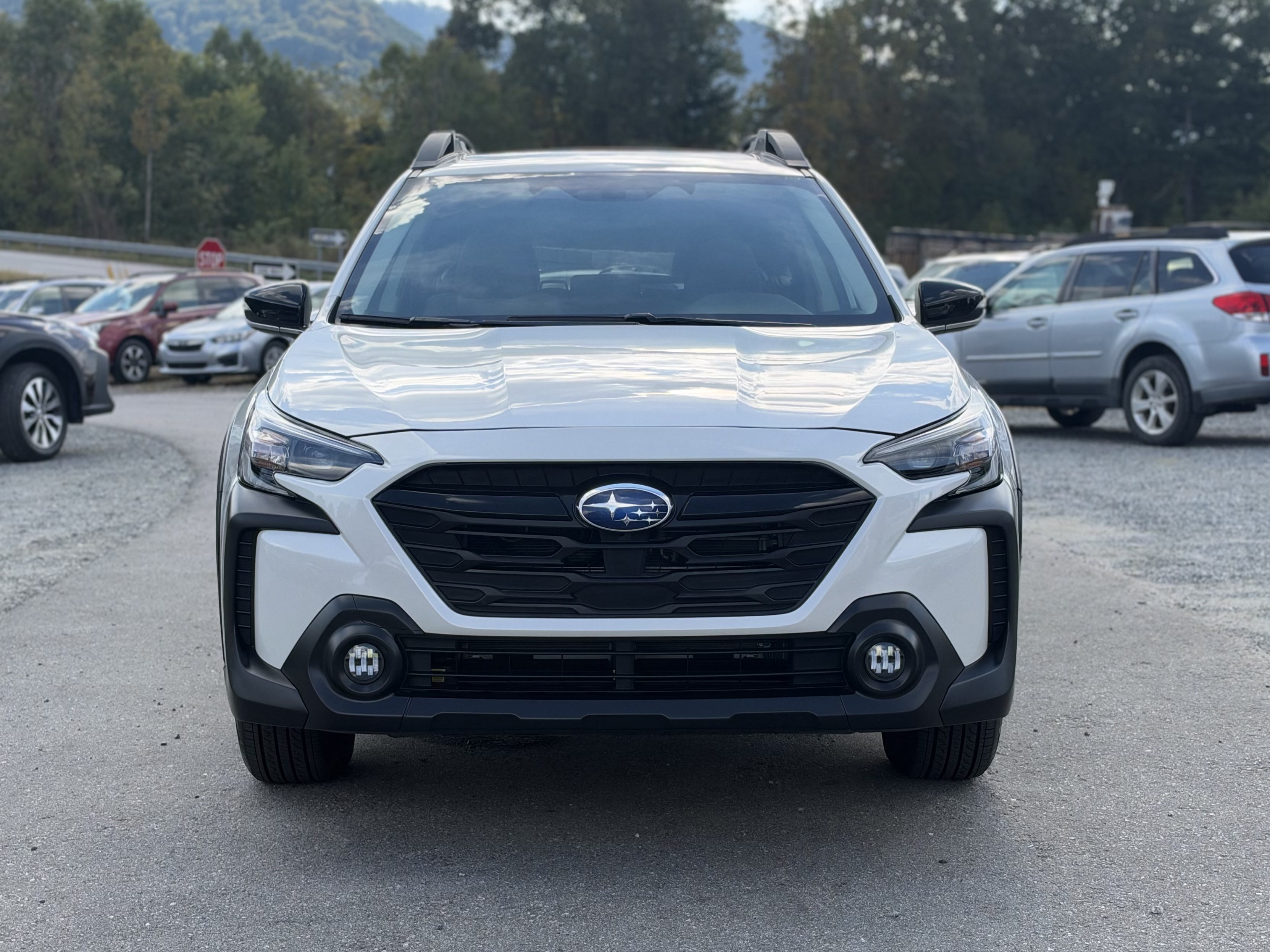 Used 2025 Subaru Outback Premium AWD/4WD image 23