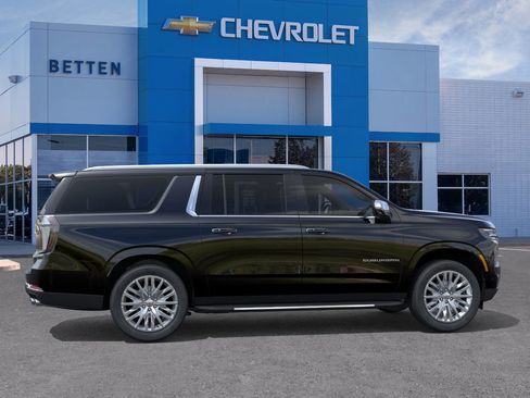 New 2025 Chevrolet Suburban Premier w/ Sun And Tow Package image 5