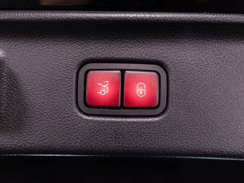 Used 2024 Mercedes-Benz S 63 AMG S image 36