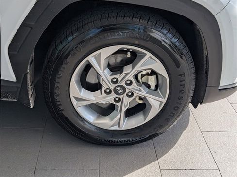 Used 2022 Hyundai Tucson SEL w/ Winter Package image 16