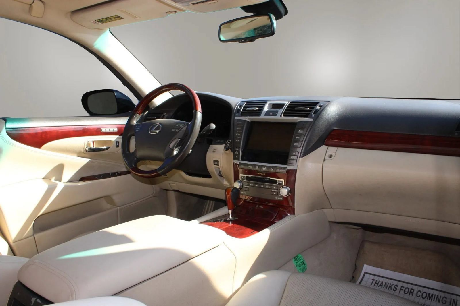 Used 2010 Lexus LS 460 RWD image 19
