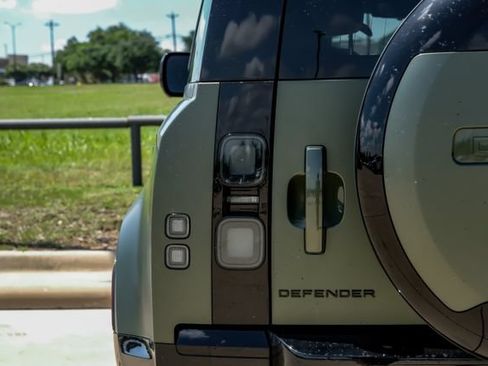 New 2026 Land Rover Defender 110 X AWD/4WD image 59