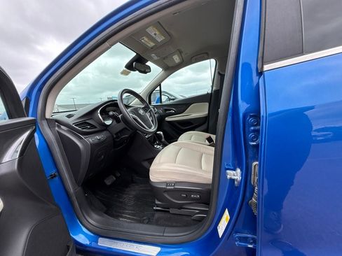 Used 2018 Buick Encore Essence AWD/4WD image 13
