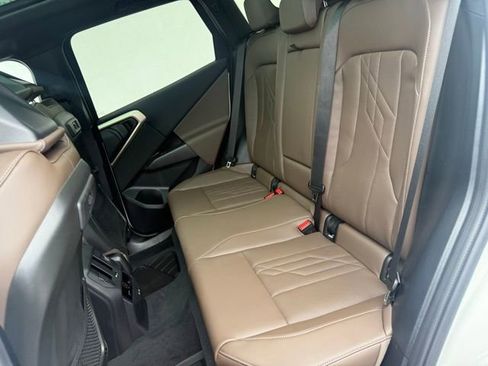 Used 2025 BMW X3 xDrive30i w/ Premium Package image 11