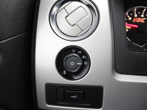 Used 2014 Ford F150 FX4 w/ Equipment Group 402A Luxury image 23