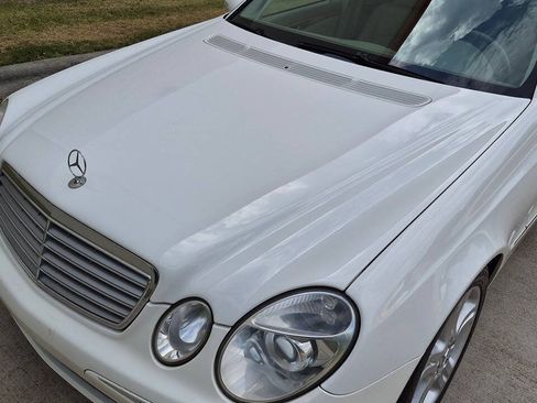 Used 2005 Mercedes-Benz E 500 Sedan image 13