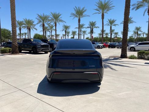 Used 2026 Tesla Model Y Long Range AWD/4WD image 5