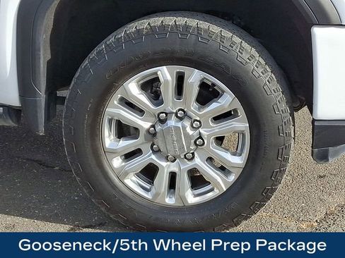 Used 2023 GMC Sierra 3500 Denali w/ Denali Ultimate Package image 12