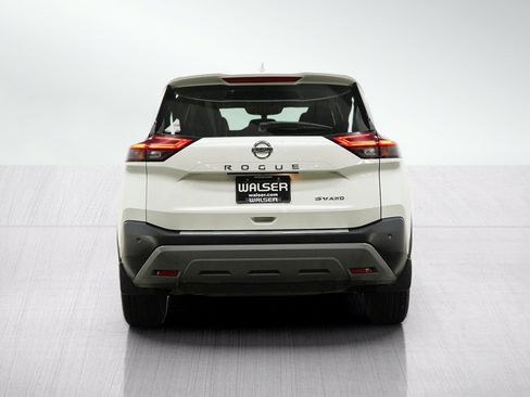 Used 2021 Nissan Rogue SV AWD/4WD image 4