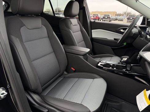 New 2026 Chevrolet Trax LT w/ Driver Confidence Package image 23