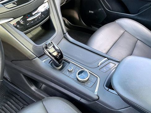 Used 2023 Cadillac XT5 Premium Luxury image 14