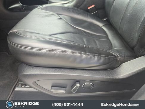Used 2017 Lincoln MKC Reserve w/ Lincoln MKC Climate Package AWD/4WD image 26