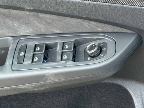 New 2026 Volkswagen GTI SE image 21