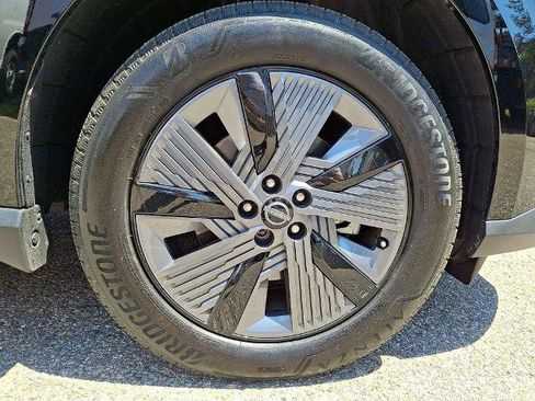 Certified 2025 Nissan Murano SL w/ Cargo Package AWD/4WD image 10